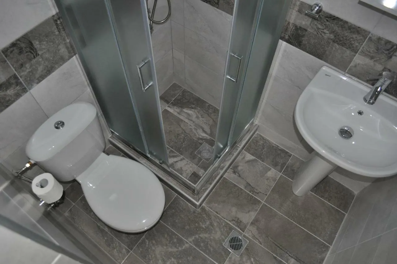 Mathome Mira Mare Anemi Nea Skioni 0*,